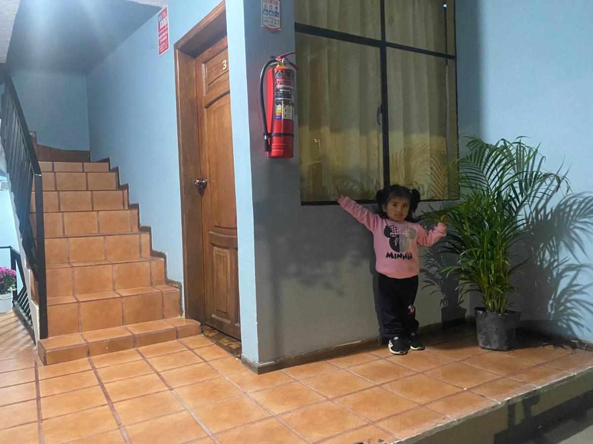 Hostal Locuras En El Cielo Baños Exterior foto